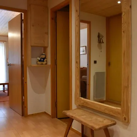 Chaleureux 4 Pieces, Acces Direct Aux Pistes, Proche Commerces Et Services, Parking Couvert - Fr-1-180-178 Meribel