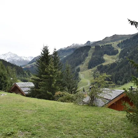 Chaleureux 4 Pieces, Acces Direct Aux Pistes, Proche Commerces Et Services, Parking Couvert - Fr-1-180-178 Apartment *